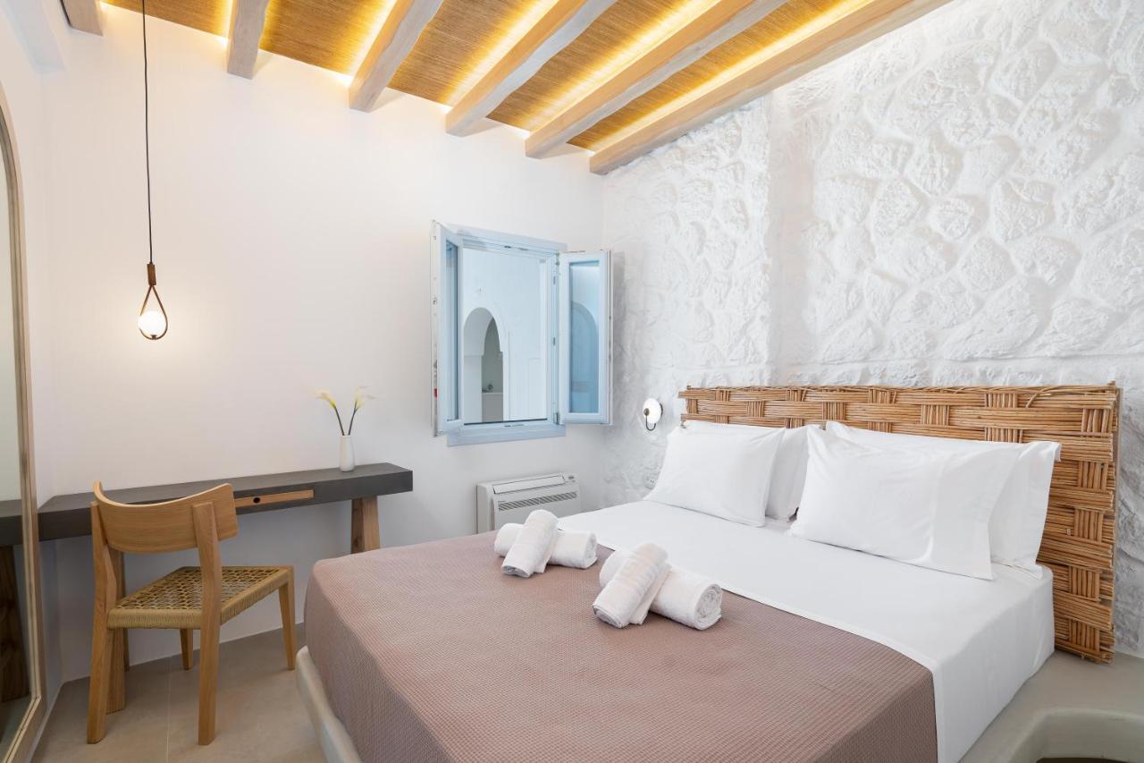 Airth Santorini Suites Firostefani Exterior photo