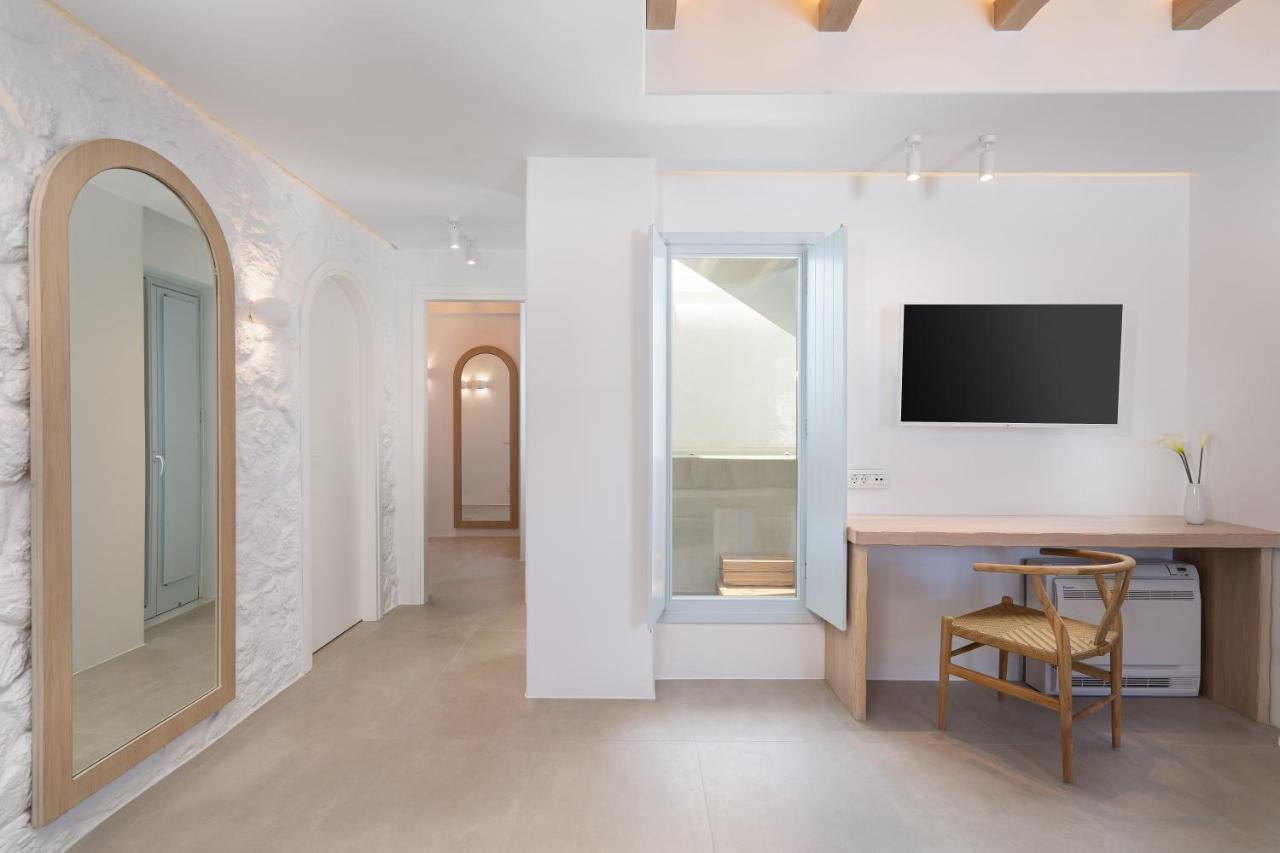 Airth Santorini Suites Firostefani Exterior photo